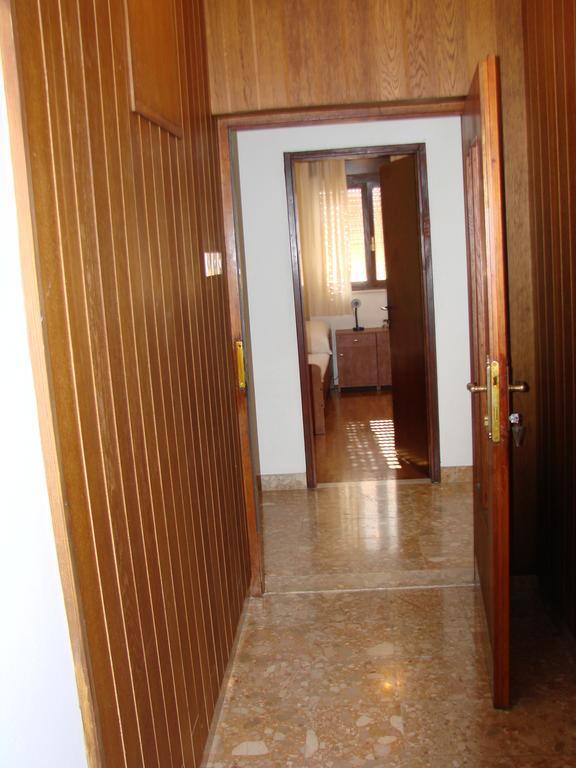 Apartment Matija Трогір Номер фото