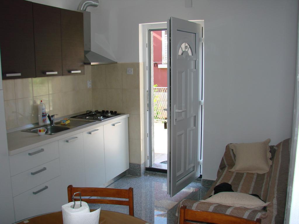 Apartment Matija Трогір Номер фото